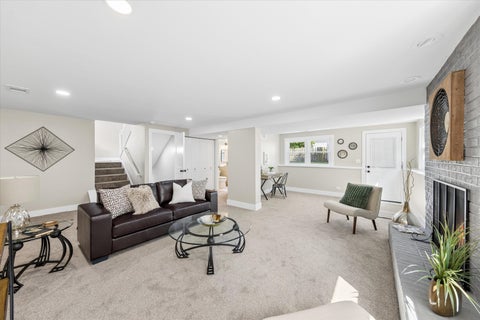 Tiny photo for 525 N Clarendon Avenue, Lombard, IL 60148 (MLS # 12748127)