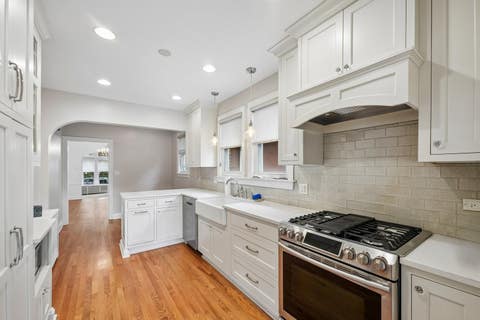 Tiny photo for 6638 N Trumbull Avenue, Lincolnwood, IL 60712 (MLS # 12704498)