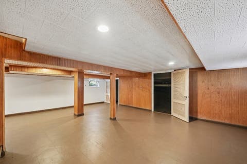 Tiny photo for 6638 N Trumbull Avenue, Lincolnwood, IL 60712 (MLS # 12704498)