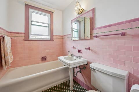Tiny photo for 6638 N Trumbull Avenue, Lincolnwood, IL 60712 (MLS # 12704498)