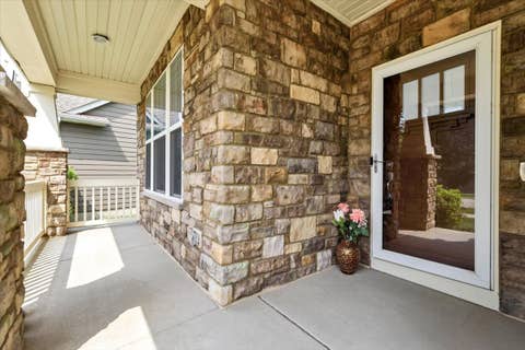 Tiny photo for 340 Hamilton Road, St. Charles, IL 60175 (MLS # 12714056)