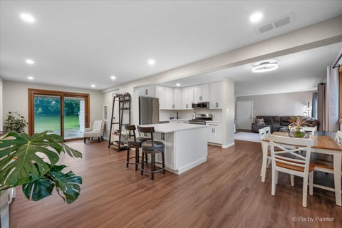 Tiny photo for 645 MORTON Street, Hoffman Estates, IL 60169 (MLS # 12679486)