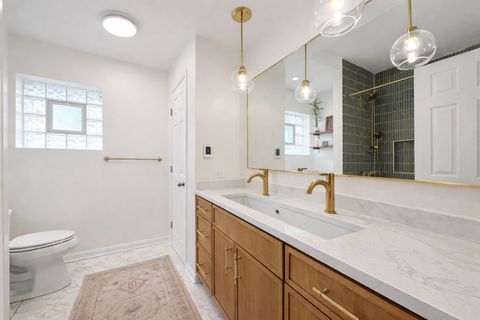 Tiny photo for 3141 N Racine Avenue #3, Chicago, IL 60657 (MLS # 12620835)