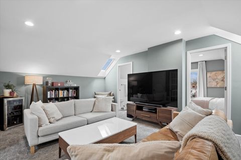 Tiny photo for 3141 N Racine Avenue #3, Chicago, IL 60657 (MLS # 12620835)