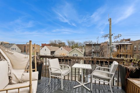 Tiny photo for 3141 N Racine Avenue #3, Chicago, IL 60657 (MLS # 12620835)