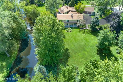 A home in Tower Lakes