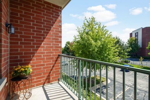Tiny photo for 855 E 22nd Street #214, Lombard, IL 60148 (MLS # 12733951)