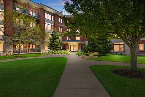 Photo of 855 E 22nd Street #214, Lombard, IL 60148 (MLS # 12733951)
