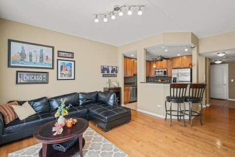Tiny photo for 855 E 22nd Street #214, Lombard, IL 60148 (MLS # 12733951)