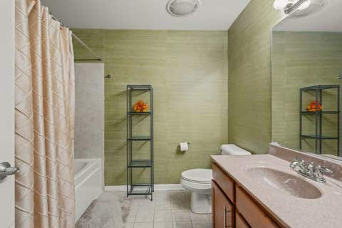 Tiny photo for 855 E 22nd Street #214, Lombard, IL 60148 (MLS # 12733951)