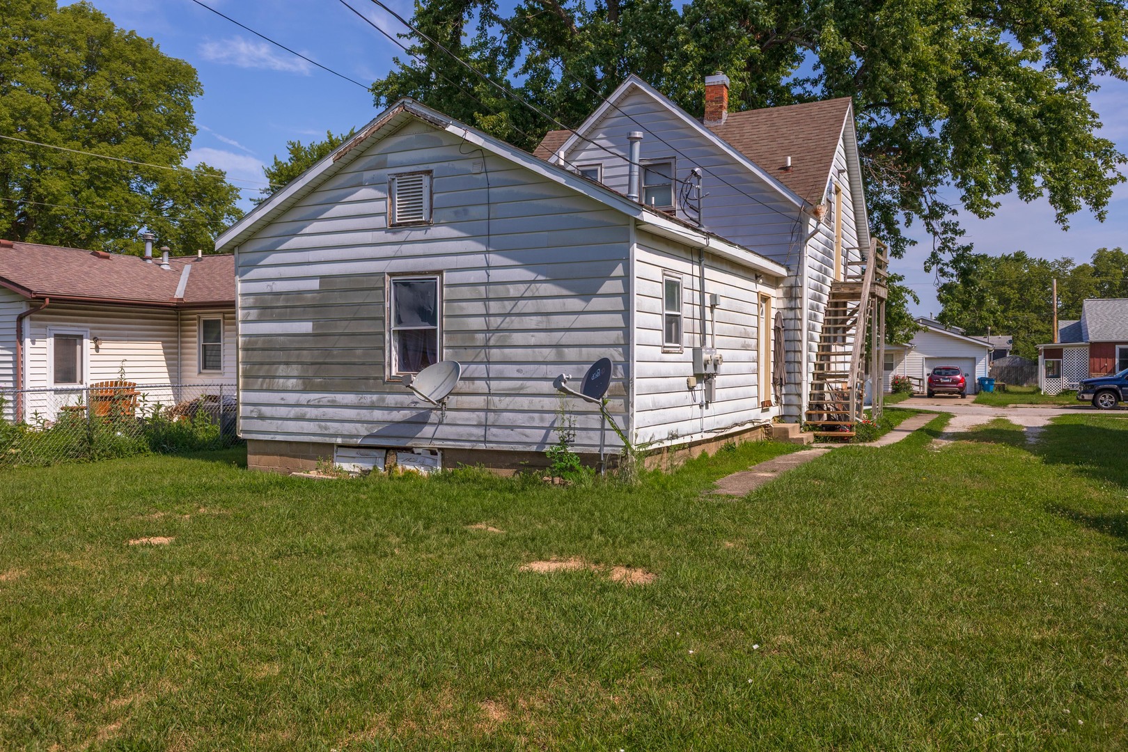 618 W Sherman Avenue
