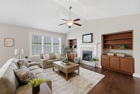 Tiny photo for 63 Cobblestone Lane, Leclaire, IA 52753 (MLS # 12740299)