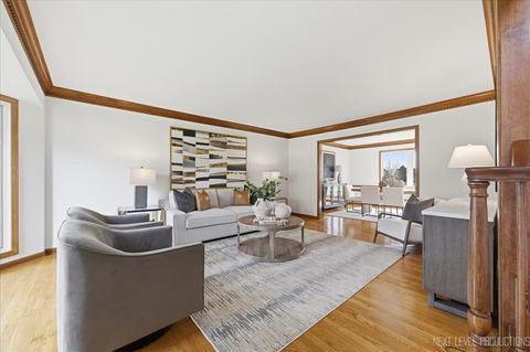 Tiny photo for 1872 Jahns Drive, Wheaton, IL 60189 (MLS # 12613239)