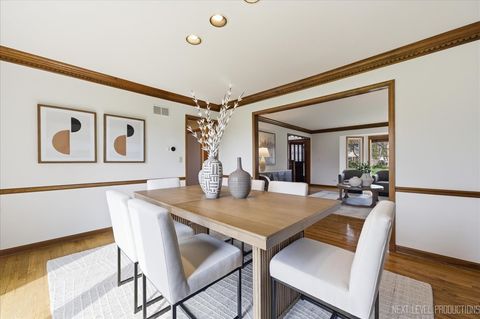 Tiny photo for 1872 Jahns Drive, Wheaton, IL 60189 (MLS # 12613239)