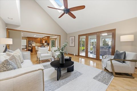 Tiny photo for 1872 Jahns Drive, Wheaton, IL 60189 (MLS # 12613239)