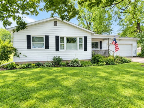 Tiny photo for 2893 E 777th Road, Utica, IL 61373 (MLS # 12768876)