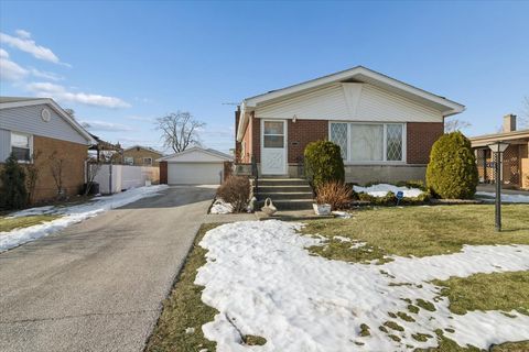 Photo of 430 N Arquilla Drive, Chicago Heights, IL 60411 (MLS # 12521193)