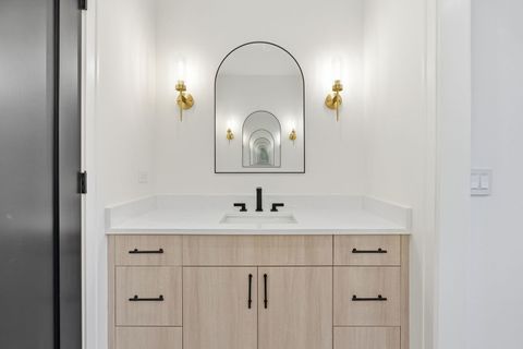 Tiny photo for 1100 Lois Avenue, Park Ridge, IL 60068 (MLS # 12533650)