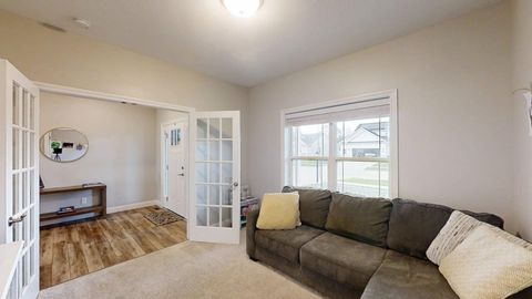 Tiny photo for 1604 Oliger Drive, Mahomet, IL 61853 (MLS # 12607763)