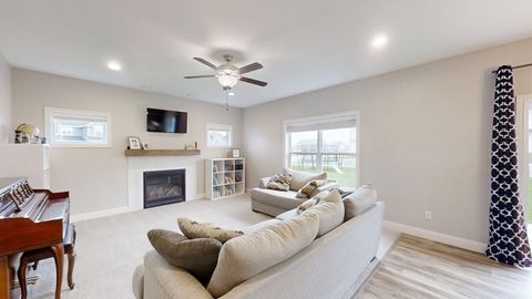 Tiny photo for 1604 Oliger Drive, Mahomet, IL 61853 (MLS # 12607763)