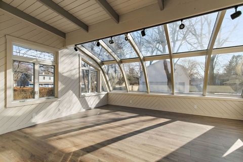 Tiny photo for 657 Lomond Drive, Mundelein, IL 60060 (MLS # 12584309)