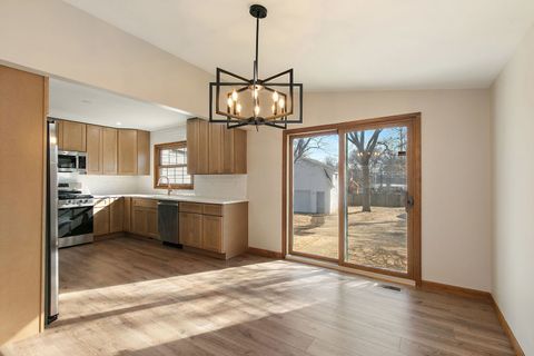 Tiny photo for 657 Lomond Drive, Mundelein, IL 60060 (MLS # 12584309)