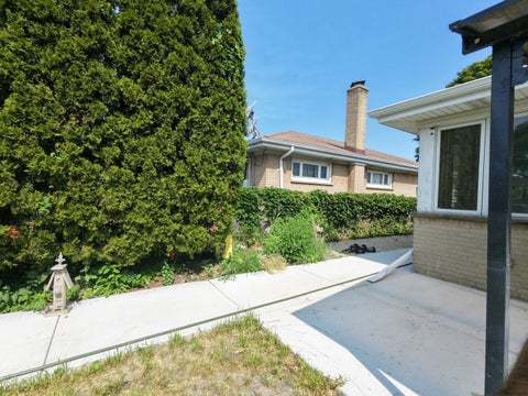Tiny photo for 4605 Jerome Avenue, Skokie, IL 60076 (MLS # 12734725)