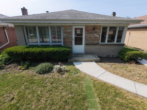 Tiny photo for 4605 Jerome Avenue, Skokie, IL 60076 (MLS # 12734725)