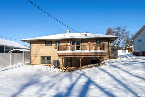 Tiny photo for 809 CIMARRON Drive, Davenport, IA 52804 (MLS # QC4269855)