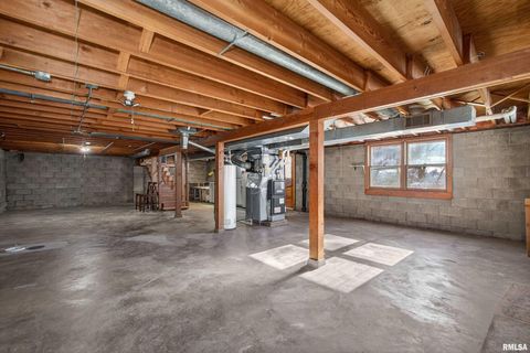 Tiny photo for 809 CIMARRON Drive, Davenport, IA 52804 (MLS # QC4269855)