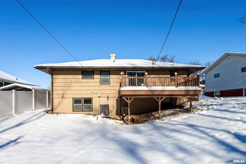 Tiny photo for 809 CIMARRON Drive, Davenport, IA 52804 (MLS # QC4269855)