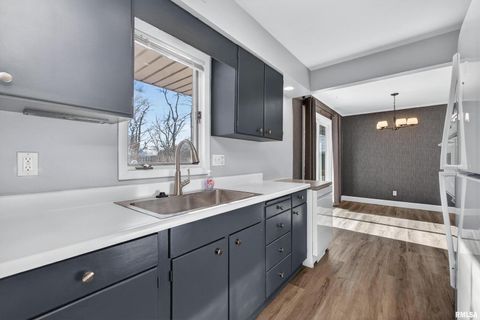 Tiny photo for 809 CIMARRON Drive, Davenport, IA 52804 (MLS # QC4269855)