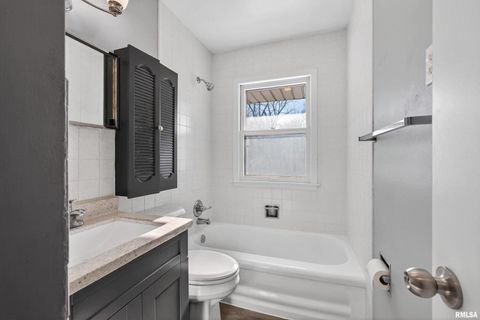 Tiny photo for 809 CIMARRON Drive, Davenport, IA 52804 (MLS # QC4269855)