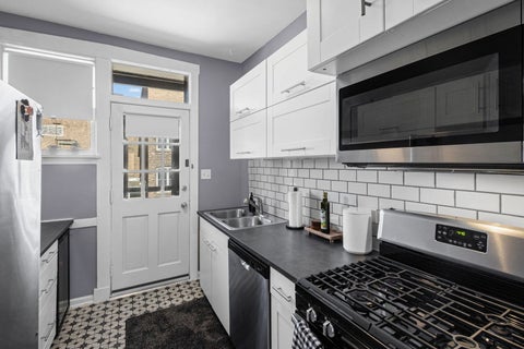 Tiny photo for 815 Lake Street #3N, Oak Park, IL 60301 (MLS # 12671233)