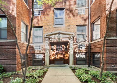 Tiny photo for 815 Lake Street #3N, Oak Park, IL 60301 (MLS # 12671233)