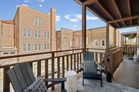 Tiny photo for 815 Lake Street #3N, Oak Park, IL 60301 (MLS # 12671233)