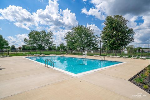 Tiny photo for 5304 Kingsbury Estates Drive, Plainfield, IL 60586 (MLS # 12407357)