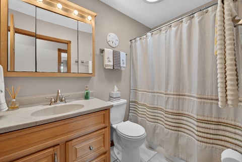 Tiny photo for 909 Shorewood Drive, Bartlett, IL 60103 (MLS # 12729626)