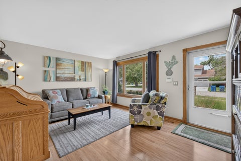 Tiny photo for 909 Shorewood Drive, Bartlett, IL 60103 (MLS # 12729626)
