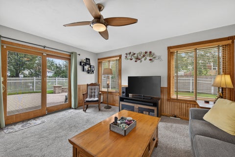 Tiny photo for 909 Shorewood Drive, Bartlett, IL 60103 (MLS # 12729626)