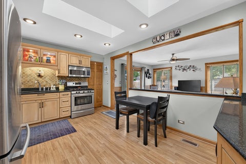 Tiny photo for 909 Shorewood Drive, Bartlett, IL 60103 (MLS # 12729626)