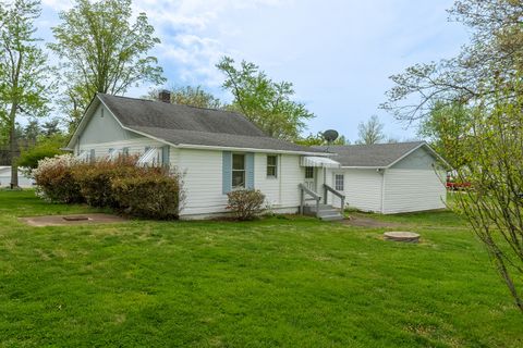Tiny photo for 395 Cedar Creek Road, Makanda, IL 62958 (MLS # 12617700)