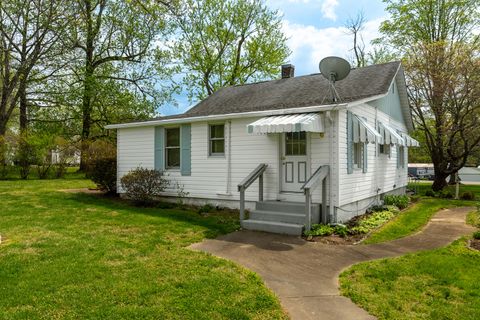 Tiny photo for 395 Cedar Creek Road, Makanda, IL 62958 (MLS # 12617700)