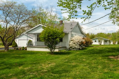 Tiny photo for 395 Cedar Creek Road, Makanda, IL 62958 (MLS # 12617700)