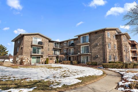 Photo of 8932 W 140th Street #1A, Orland Park, IL 60462 (MLS # 12566900)
