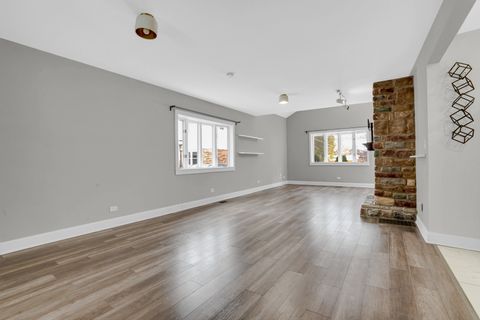 Tiny photo for 584 S 4th Avenue, Des Plaines, IL 60016 (MLS # 12555556)