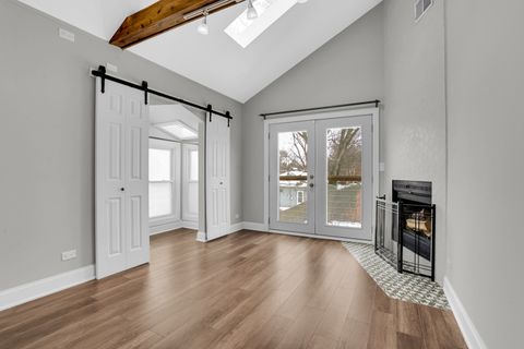 Tiny photo for 584 S 4th Avenue, Des Plaines, IL 60016 (MLS # 12555556)