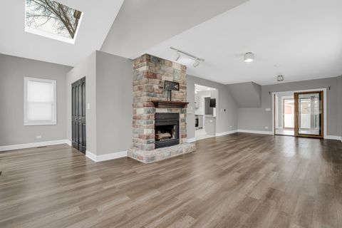 Tiny photo for 584 S 4th Avenue, Des Plaines, IL 60016 (MLS # 12555556)