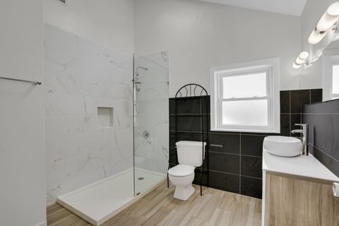 Tiny photo for 584 S 4th Avenue, Des Plaines, IL 60016 (MLS # 12555556)