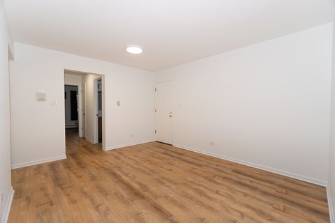 Tiny photo for 837 S Dwyer Avenue #A, Arlington Heights, IL 60005 (MLS # 12583757)